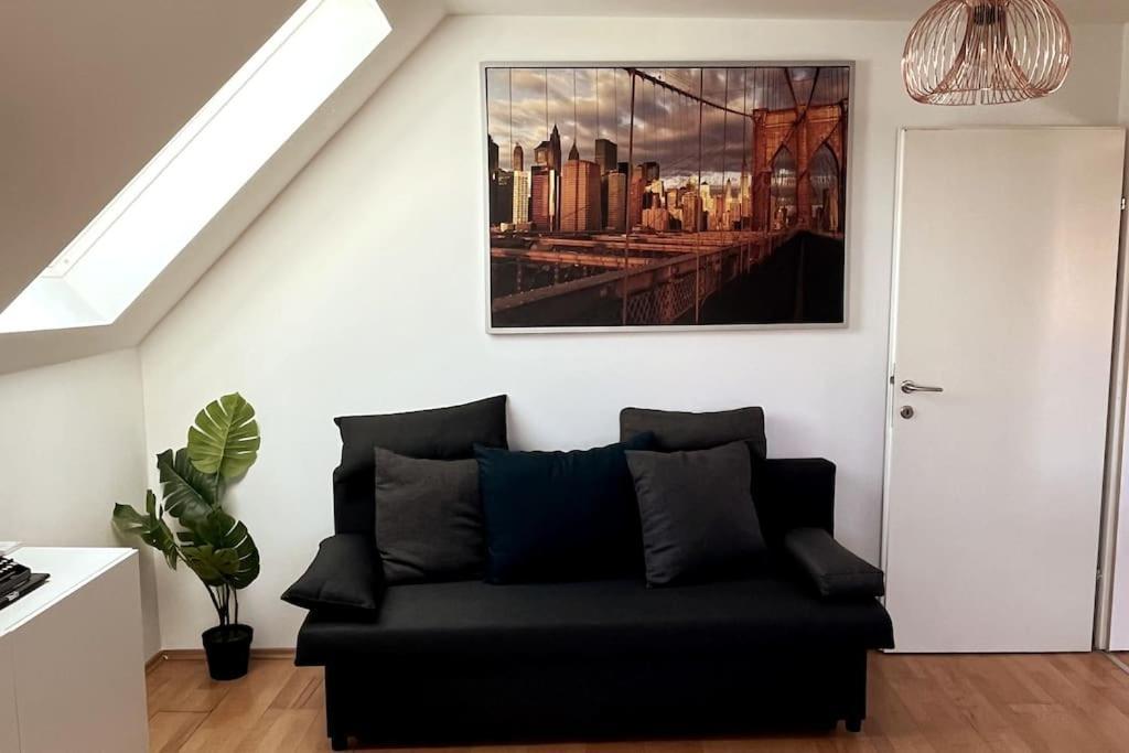Cozy City Center Apartment Грац Экстерьер фото
